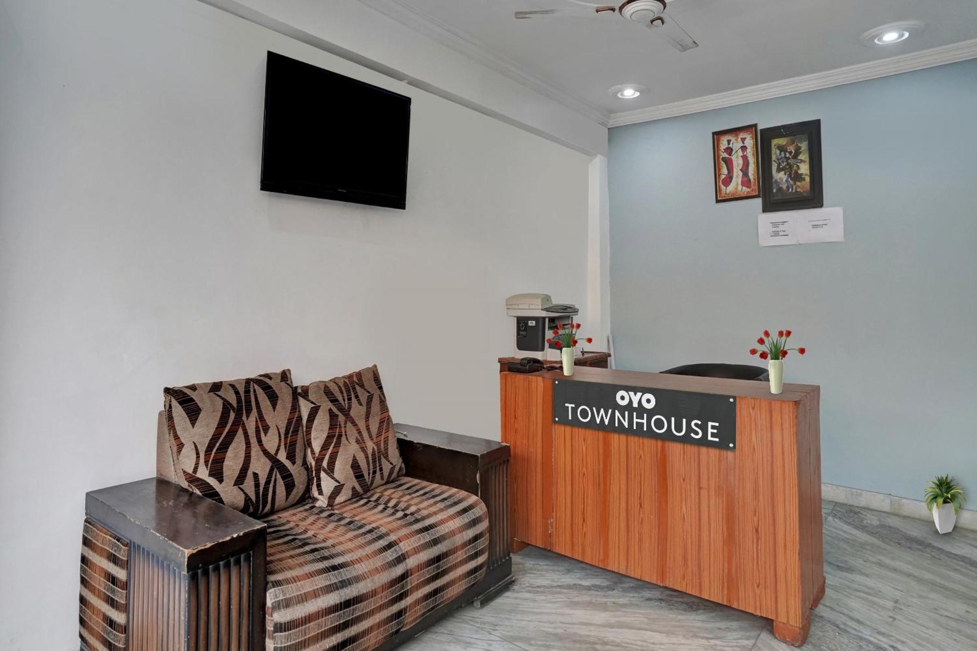 Collection O Samira Residency Near Botanic Garden Of Indian Republic Hotel Noida Exterior photo